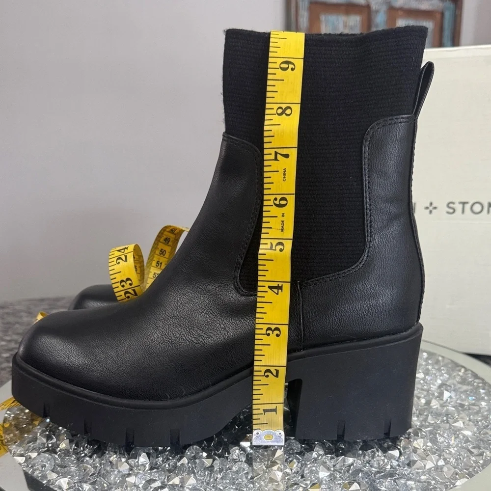 Sun + Stone Verityy Black lug sole Ankle Boots NEW 9